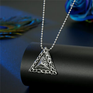 Μενταγιόν πυραμίδα